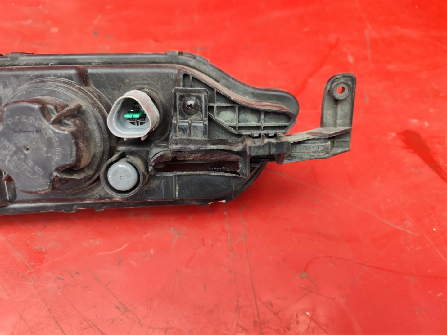 Фара дневного света (ходовые огни)