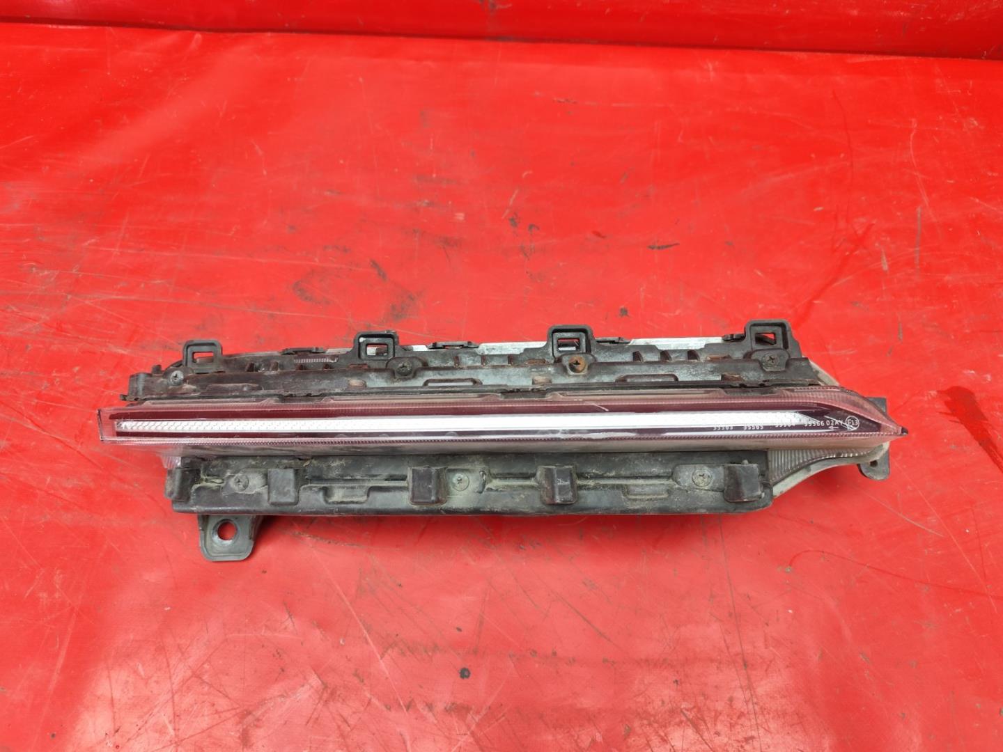 Фара дневного света (ходовые огни)