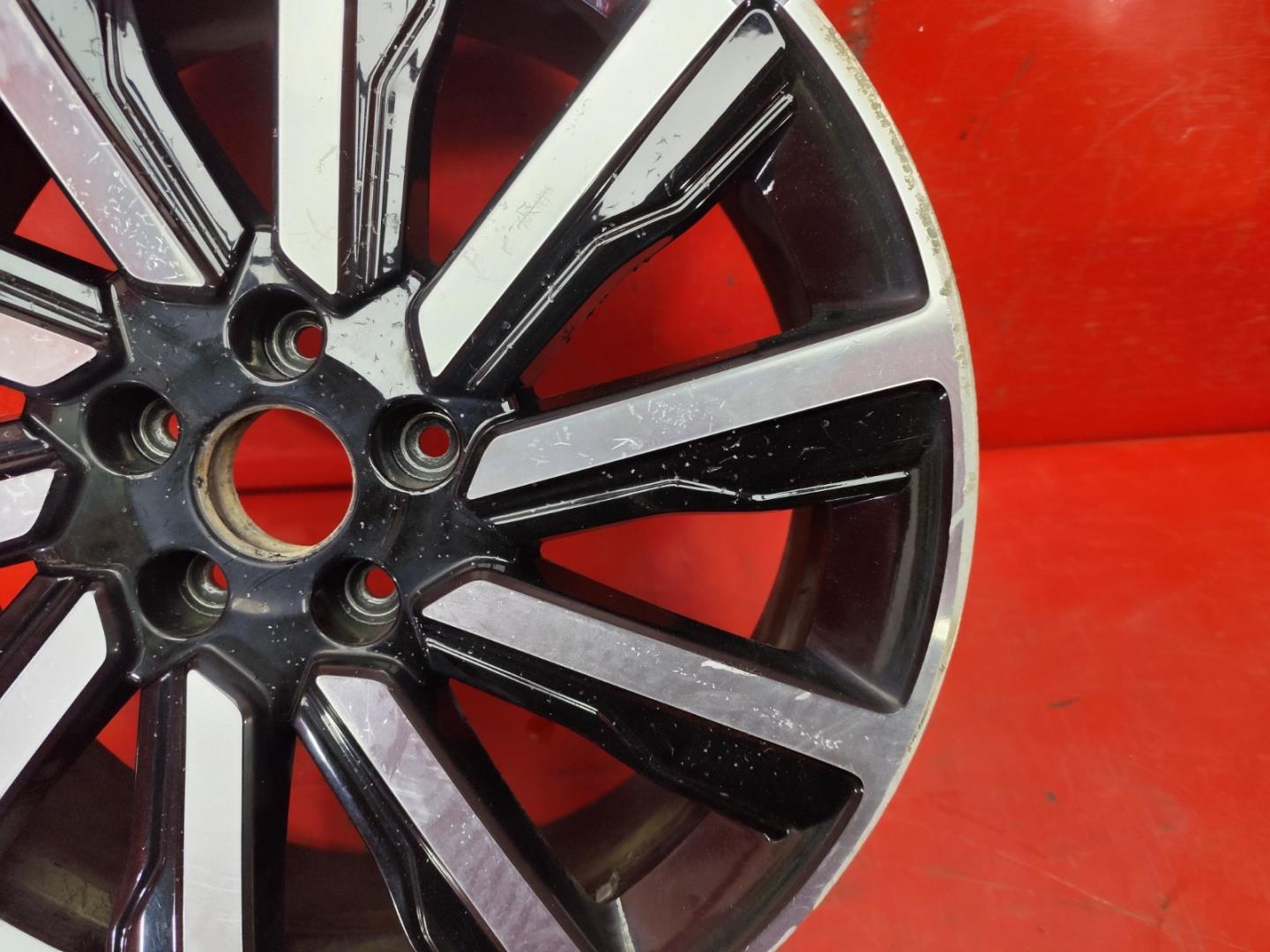 Диск колесный литой легкий сплав