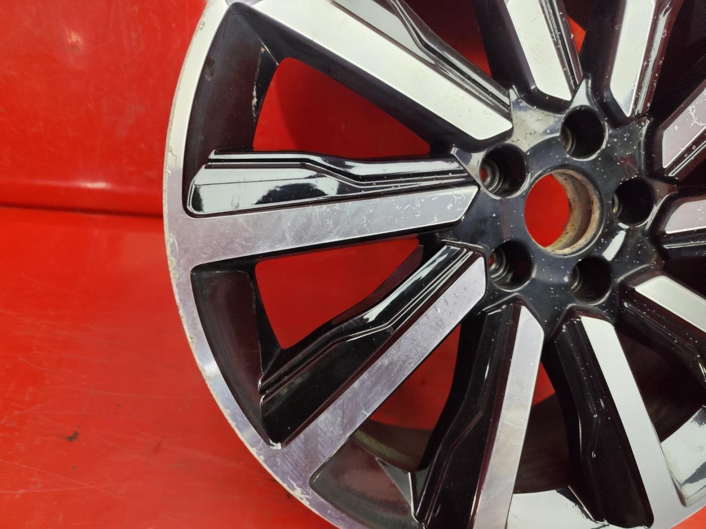 Диск колесный литой легкий сплав