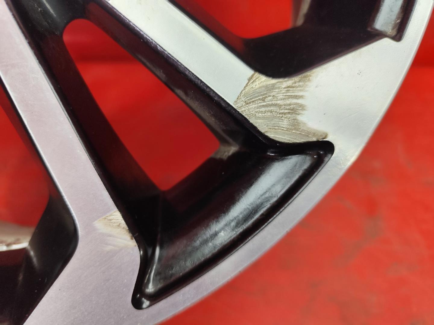 Диск колесный литой легкий сплав