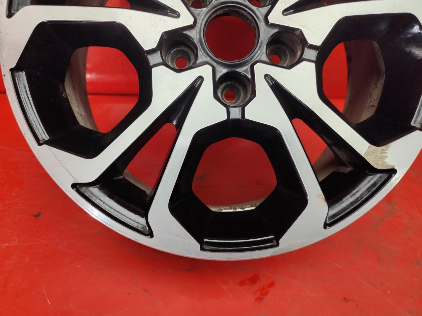 Диск колесный литой легкий сплав