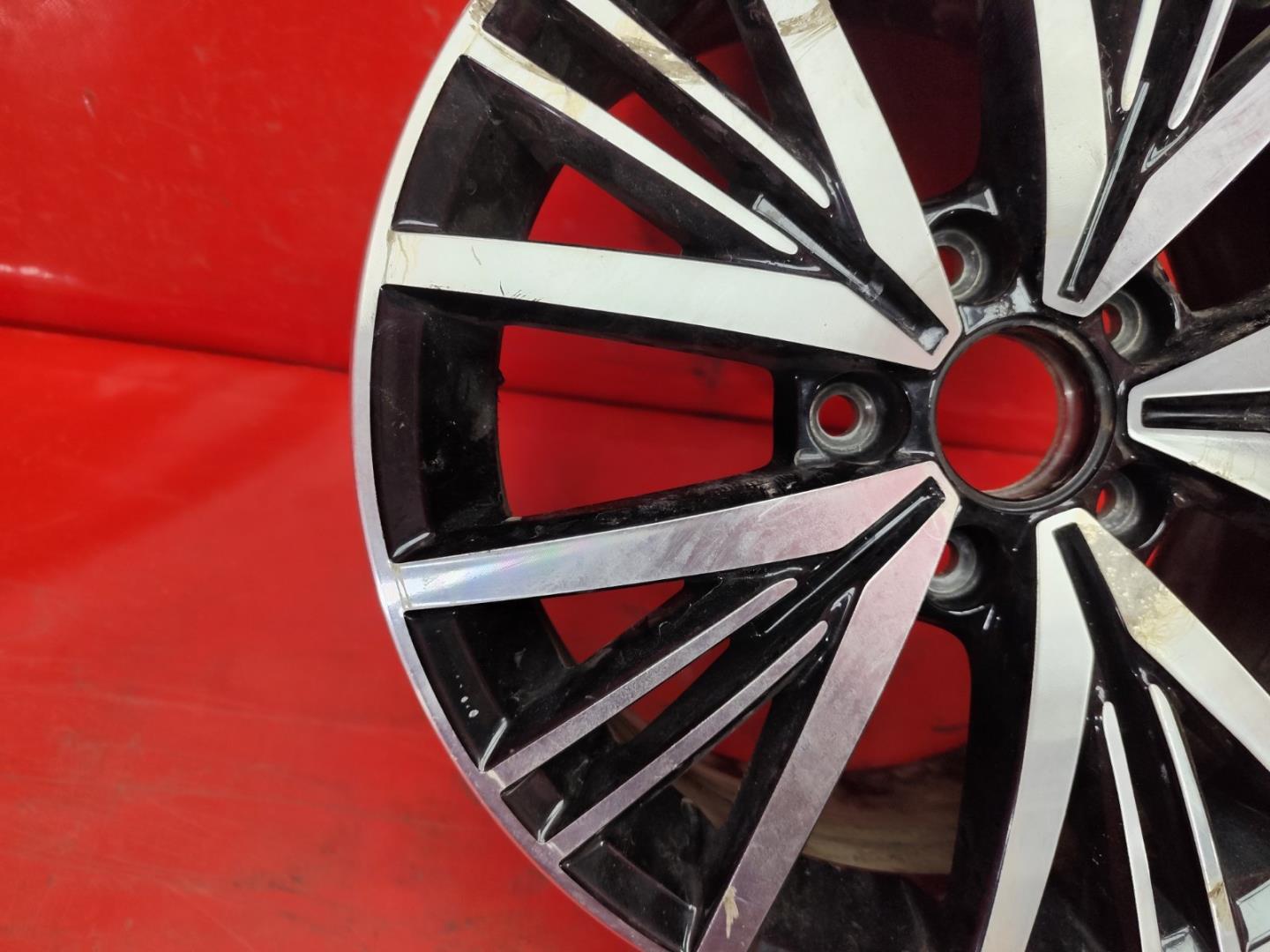 Диск колесный литой легкий сплав