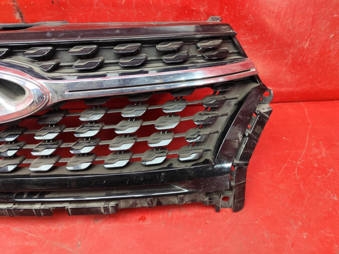 Решетка радиатора