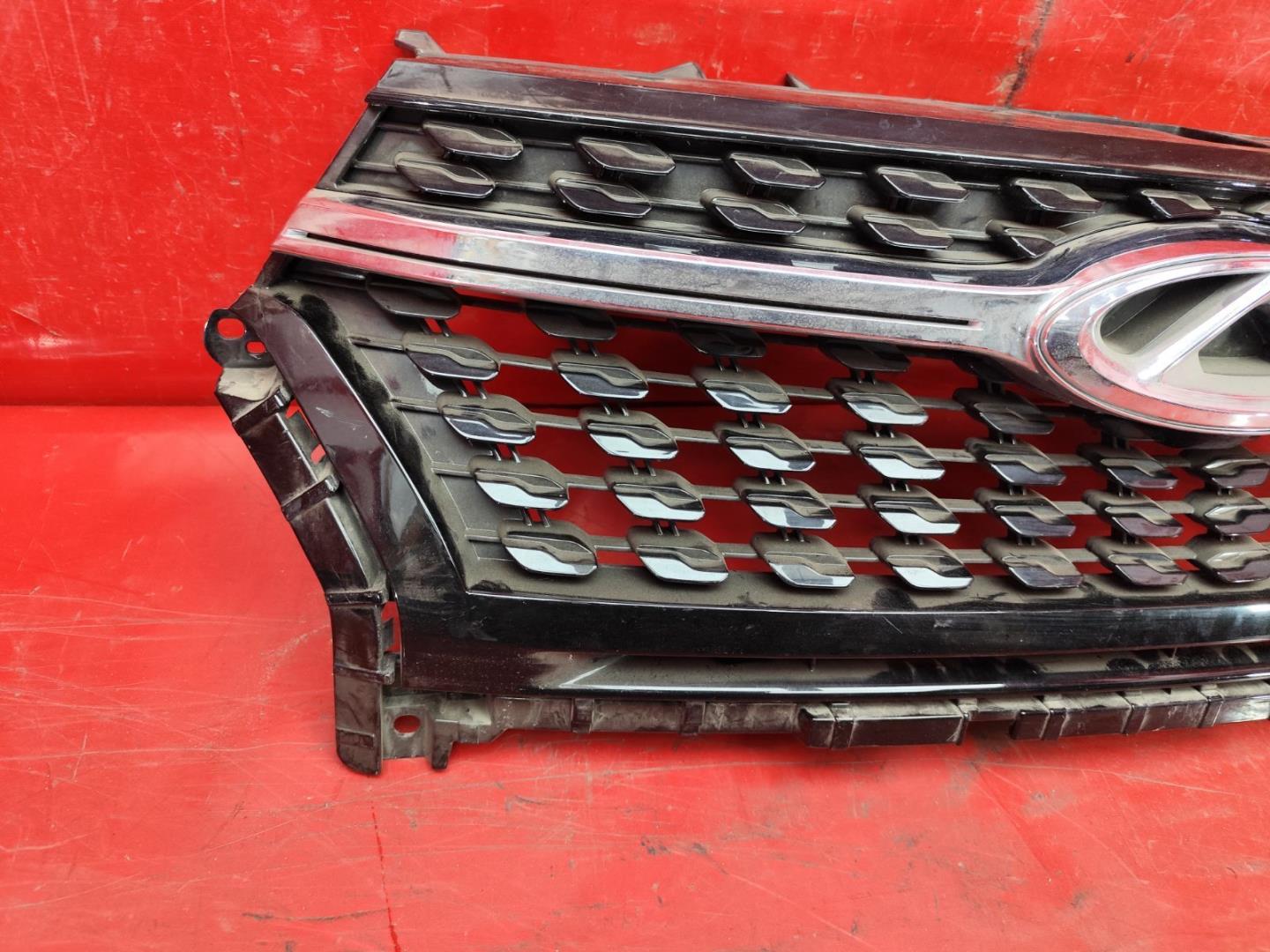 Решетка радиатора