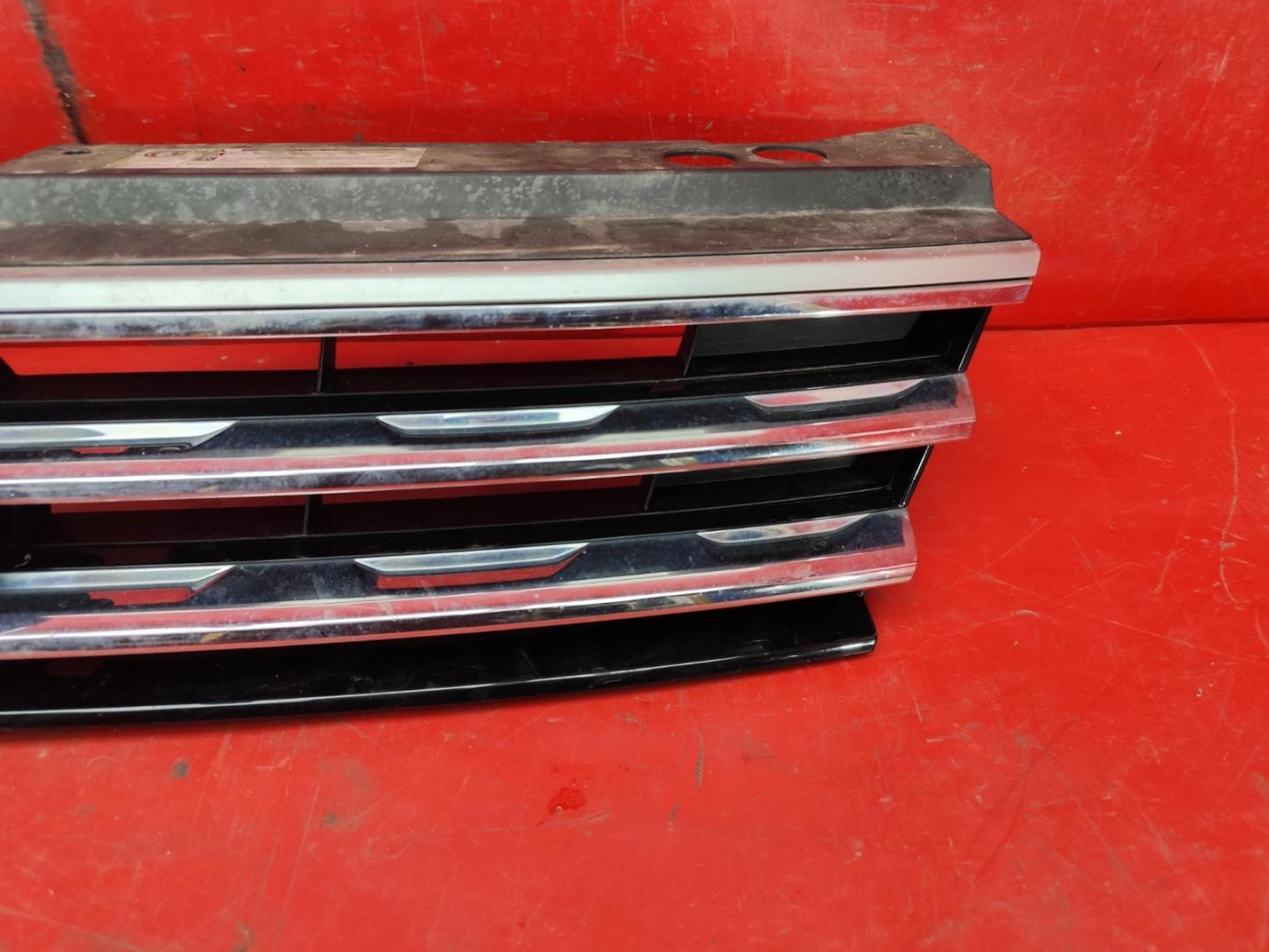 Решетка радиатора