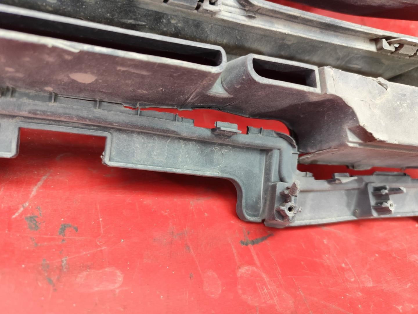 Решетка радиатора