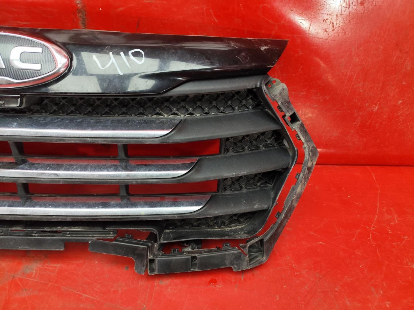 Решетка радиатора