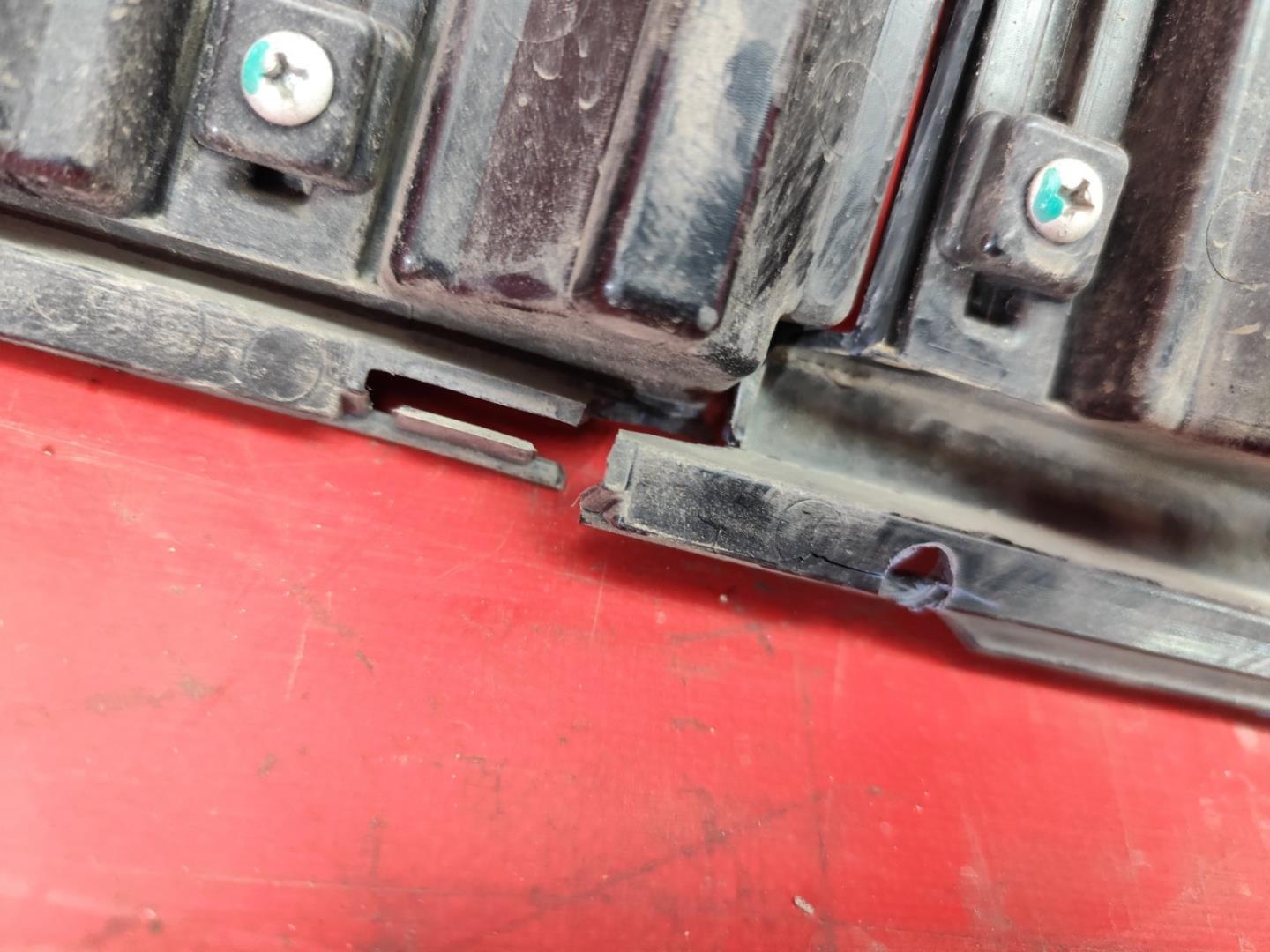 Решетка радиатора