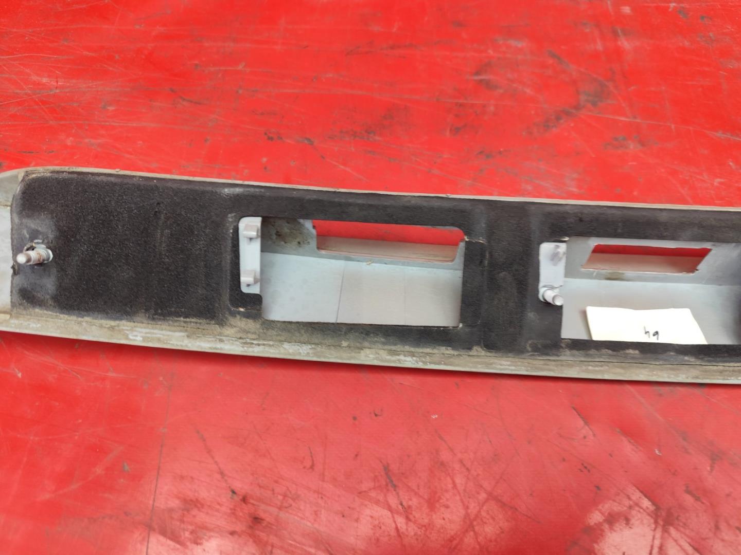 Накладка крышки багажника