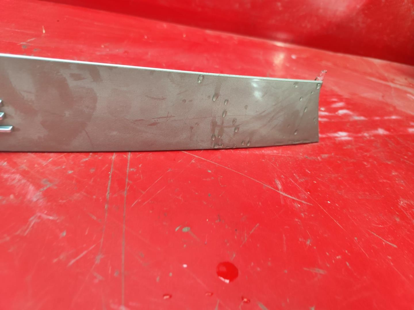 Накладка крышки багажника