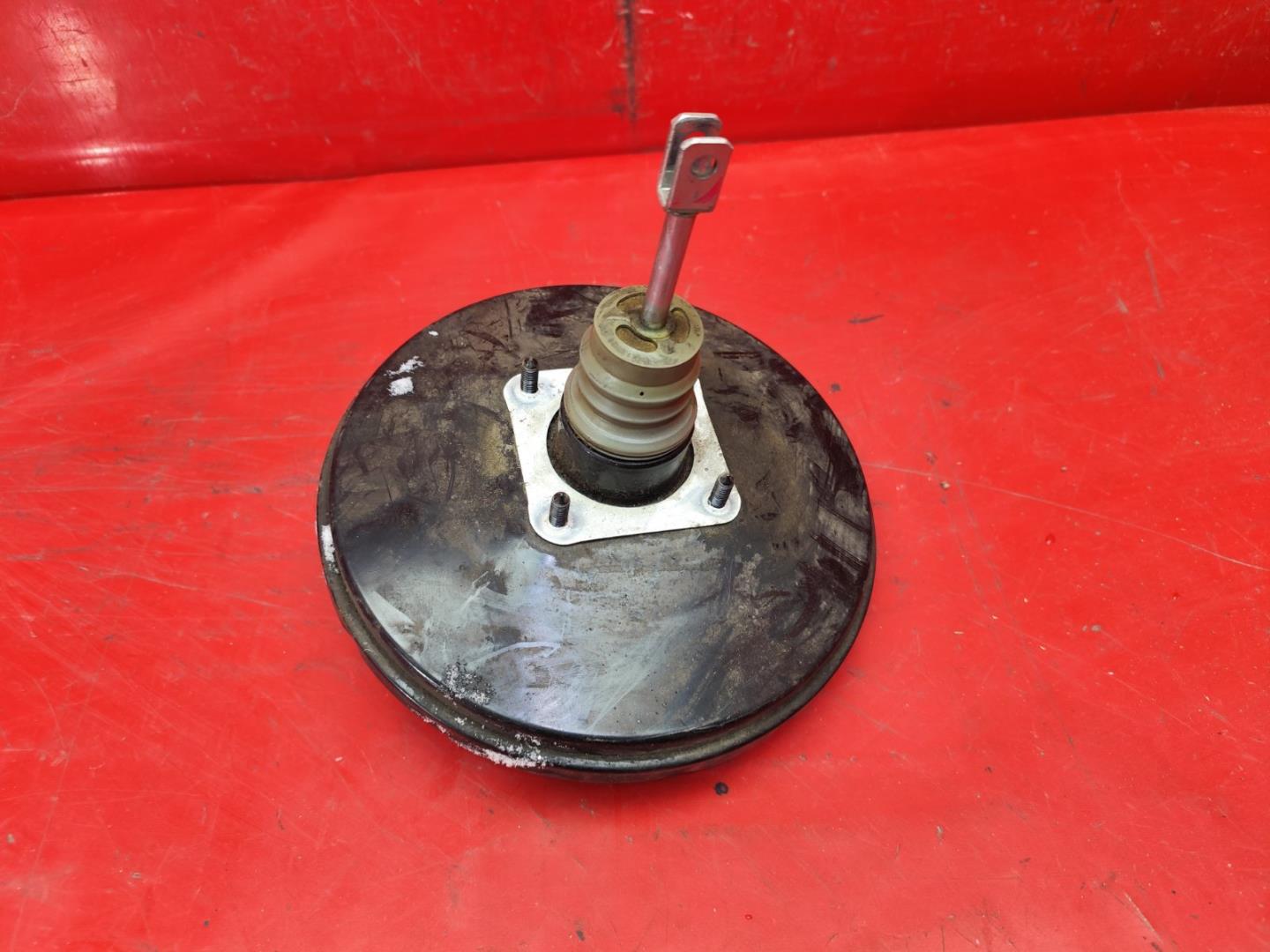 Усилитель тормозов вакуумный