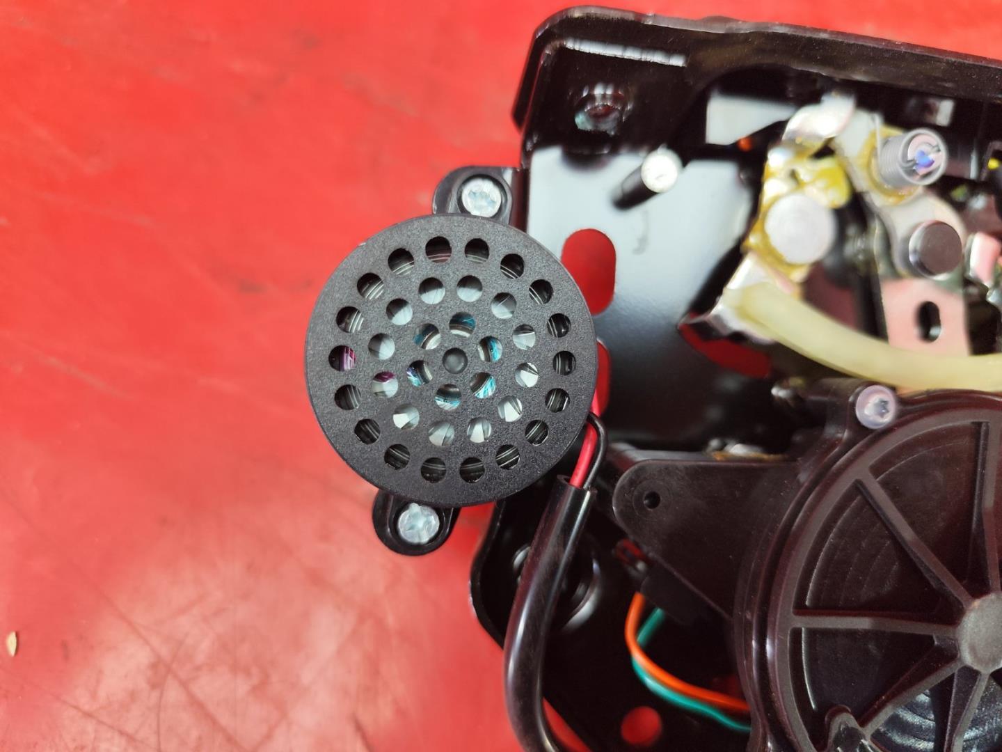 Замок багажника