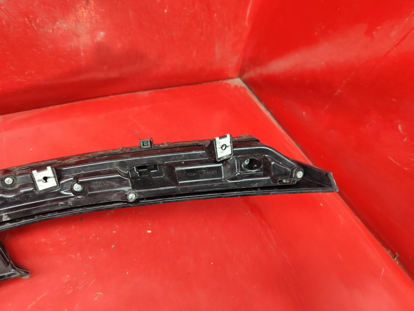 Накладка на решетку радиатора