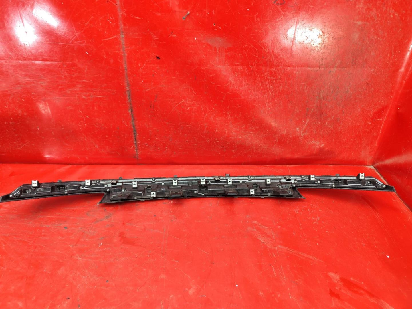 Накладка на решетку радиатора