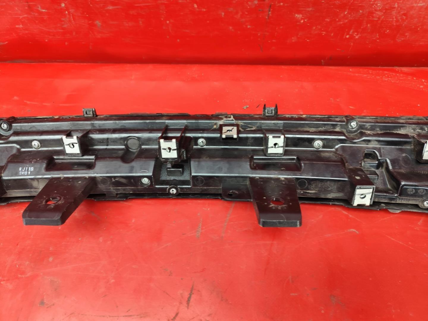 Накладка на решетку радиатора