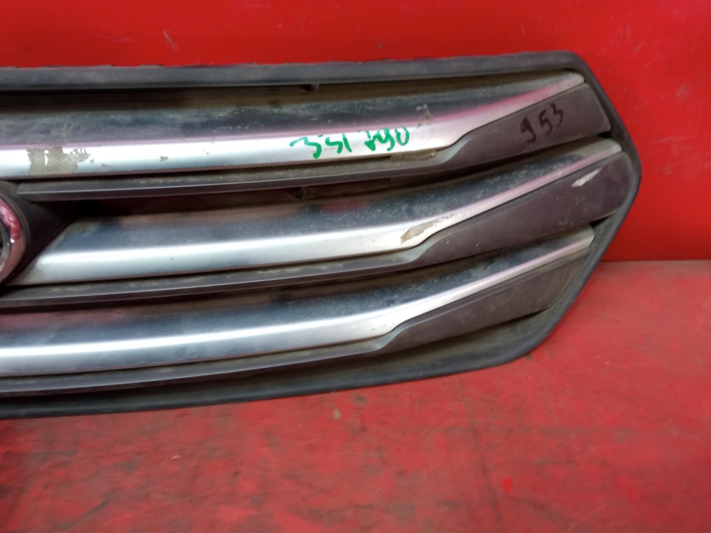 Решетка радиатора