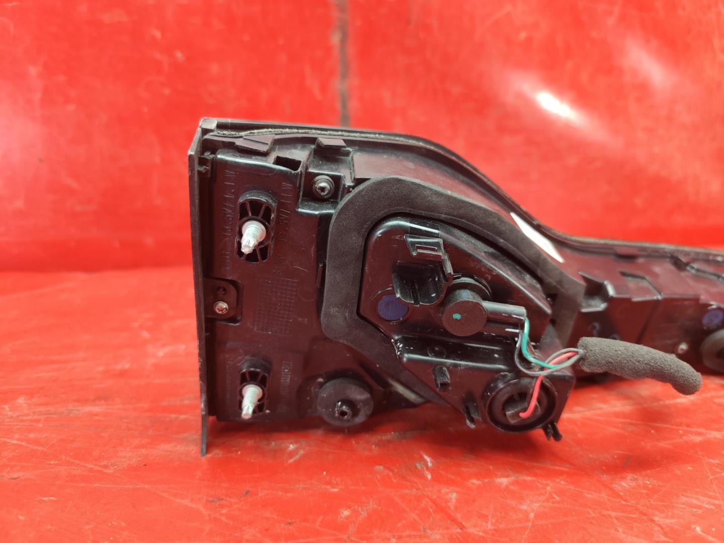 Фонарь задний