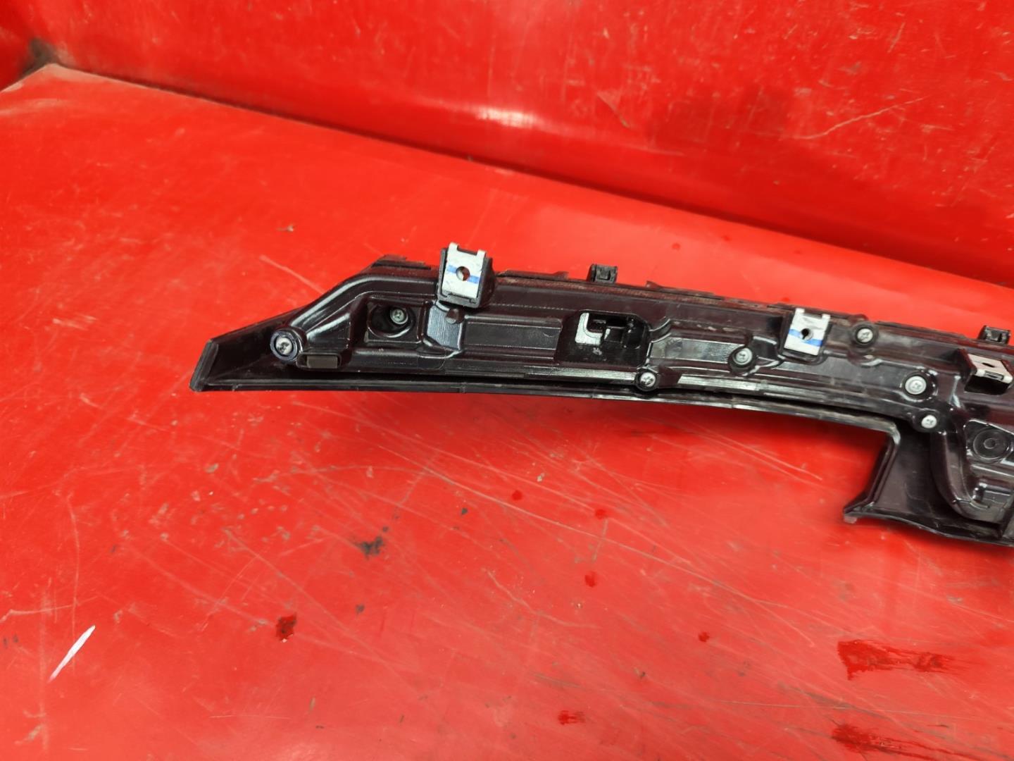 Накладка на решетку радиатора