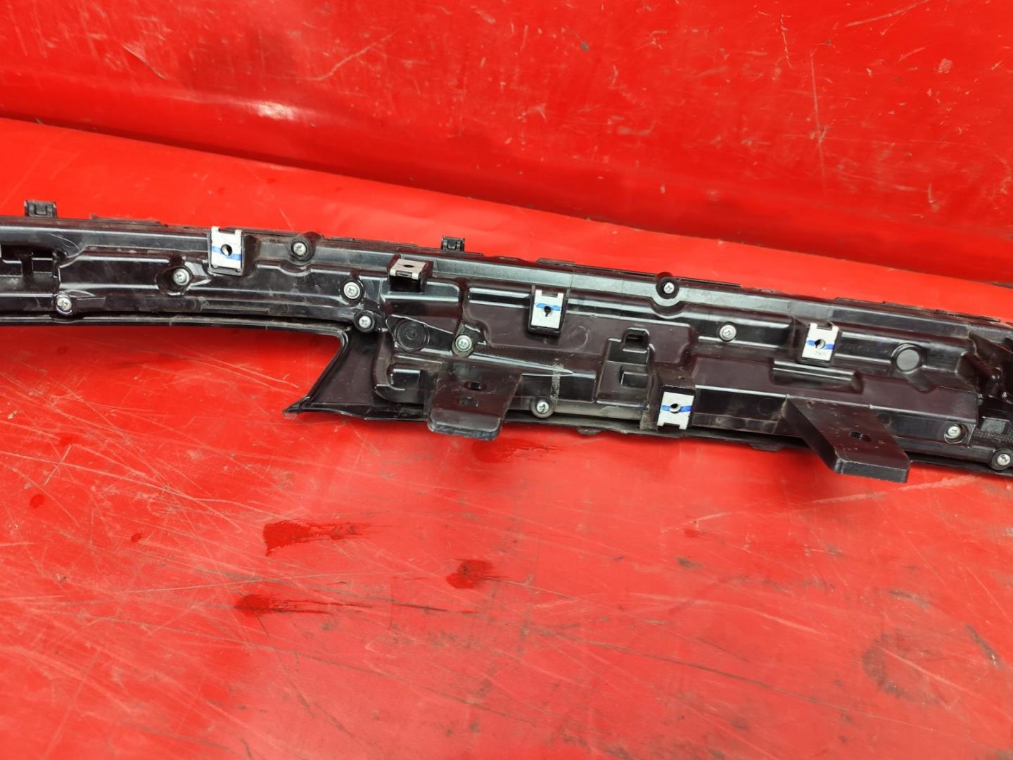 Накладка на решетку радиатора