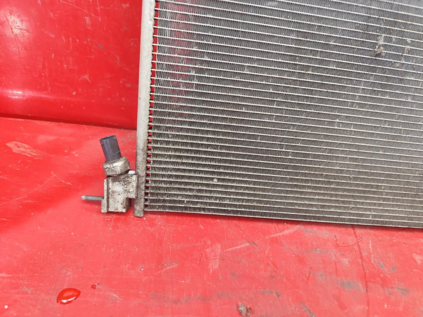 Радиатор кондиционера / конденсер