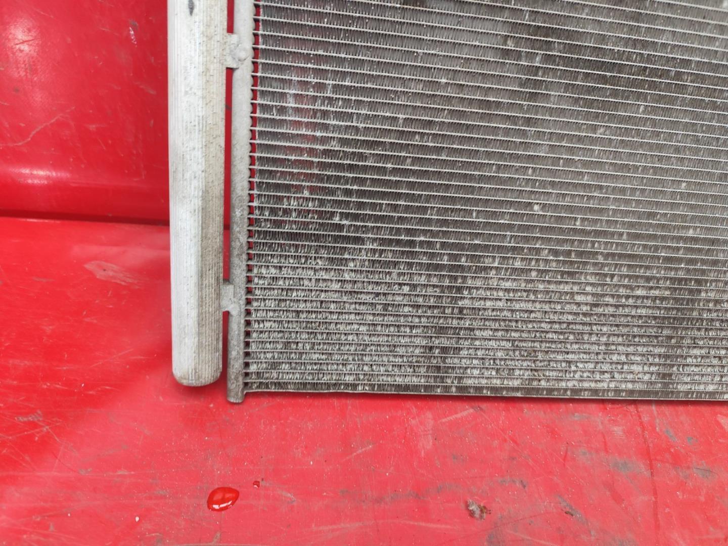 Радиатор кондиционера / конденсер