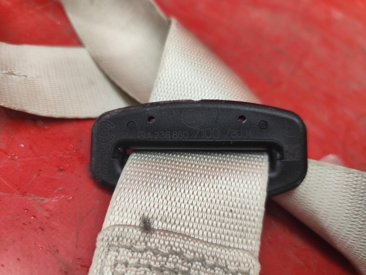 Ремень безопасности