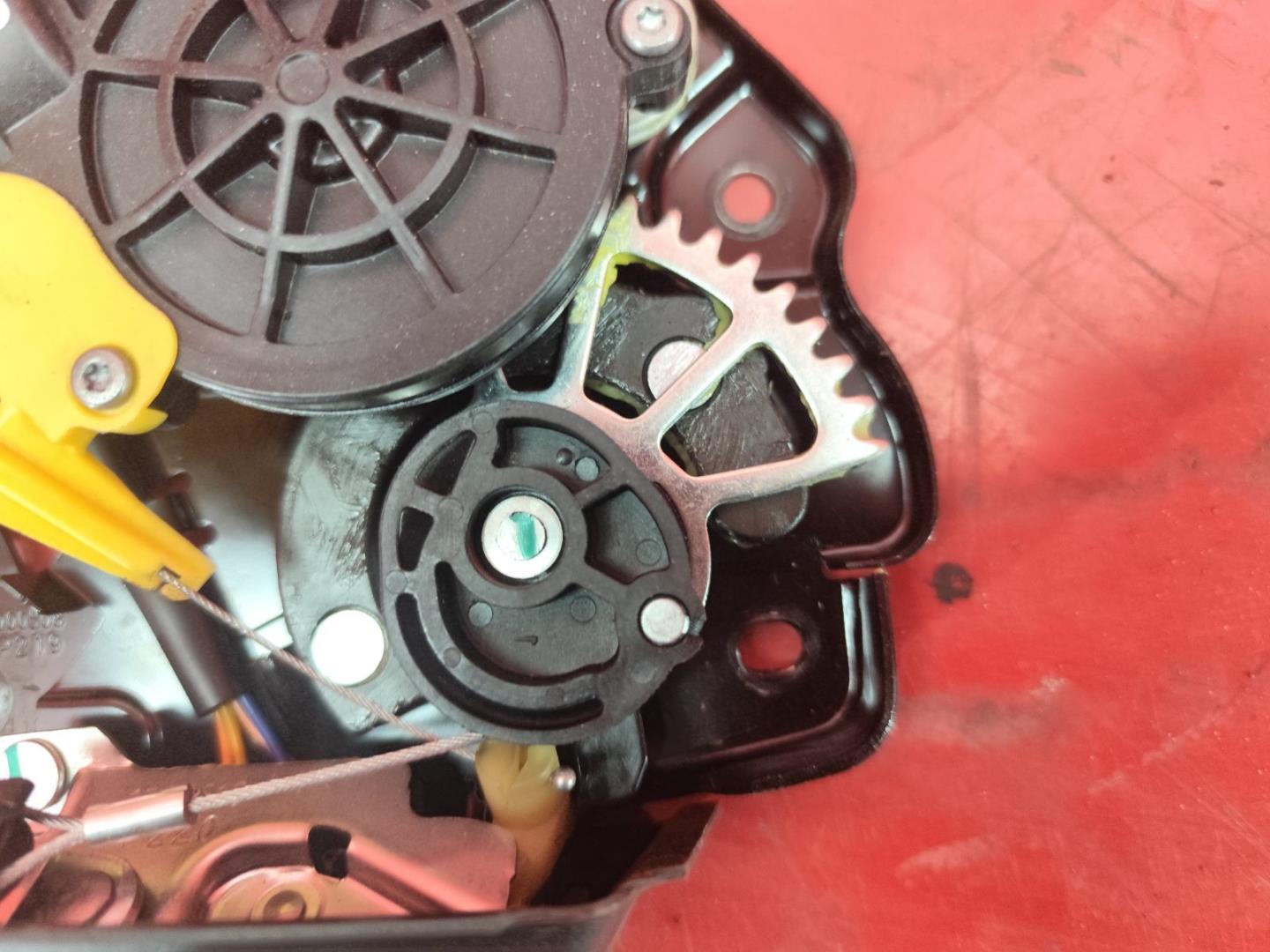 Замок багажника