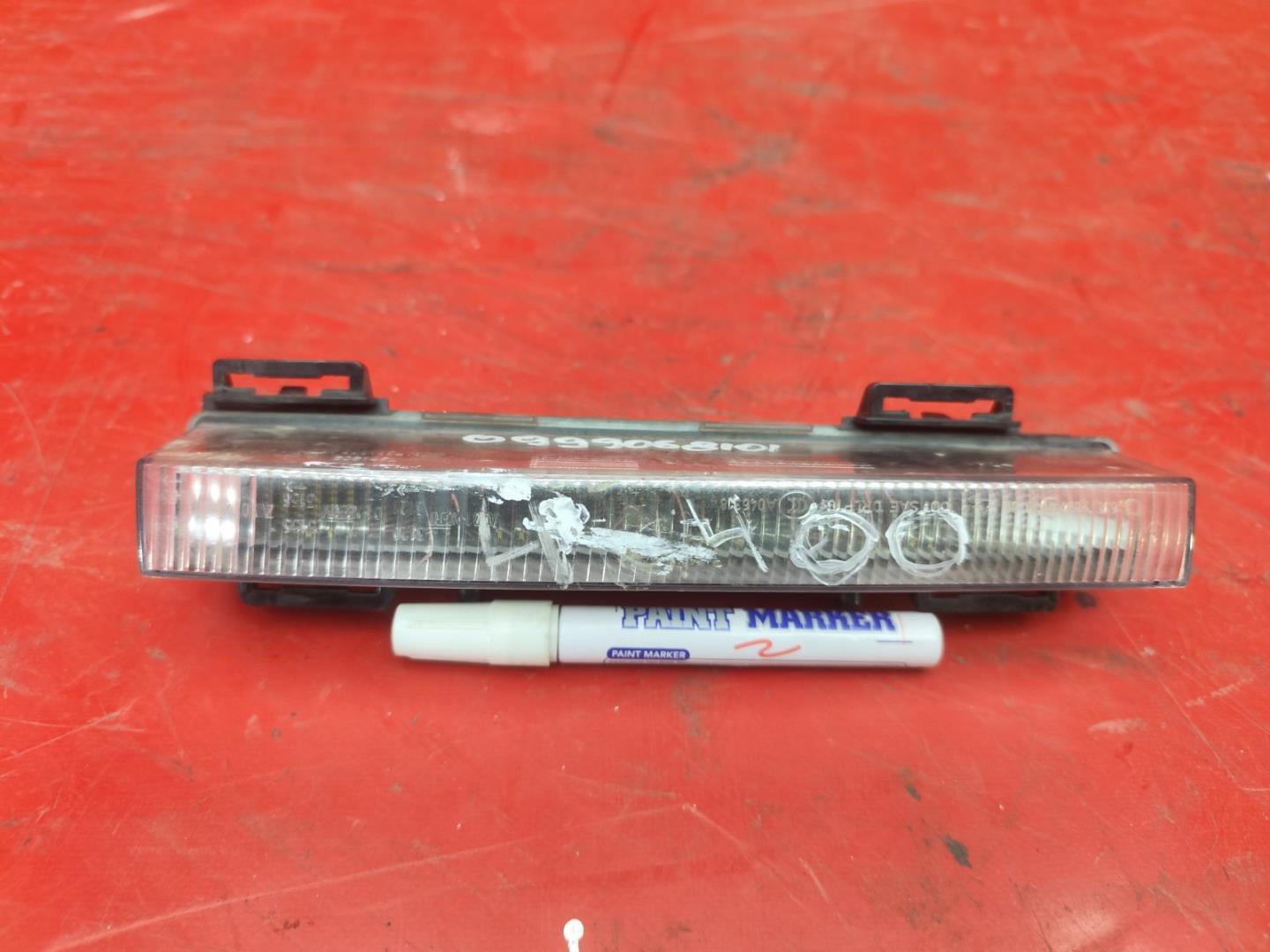 Фара дневного света (ходовые огни)