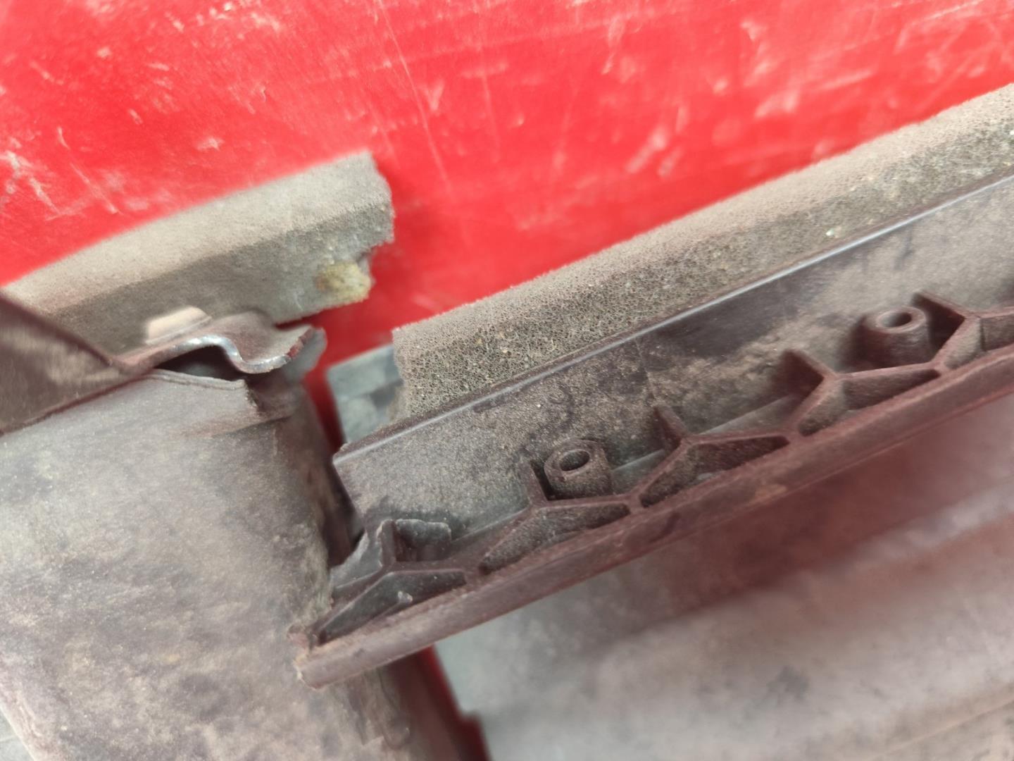 Жалюзи (воздуховод) бампера переднего