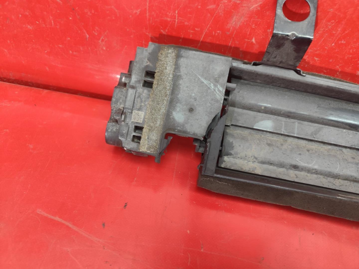 Жалюзи (воздуховод) бампера переднего