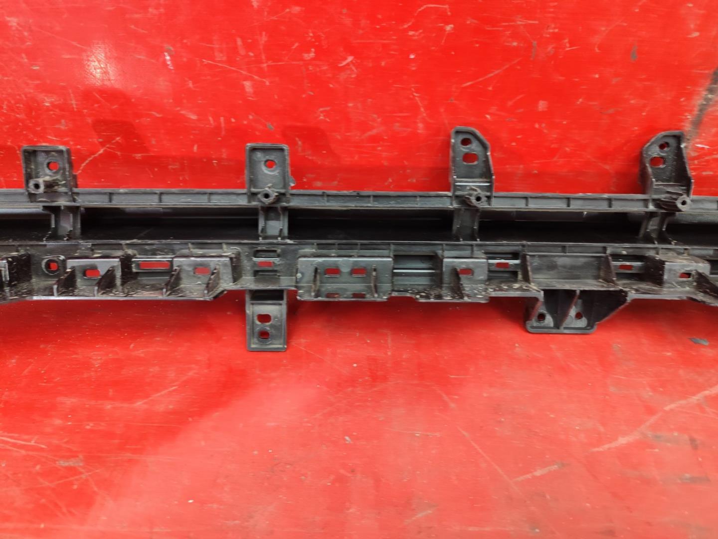 Накладка на решетку радиатора