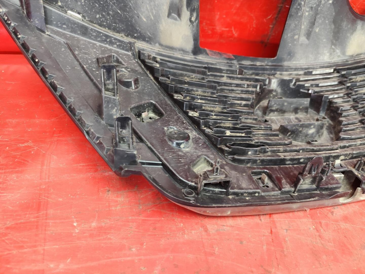 Решетка радиатора