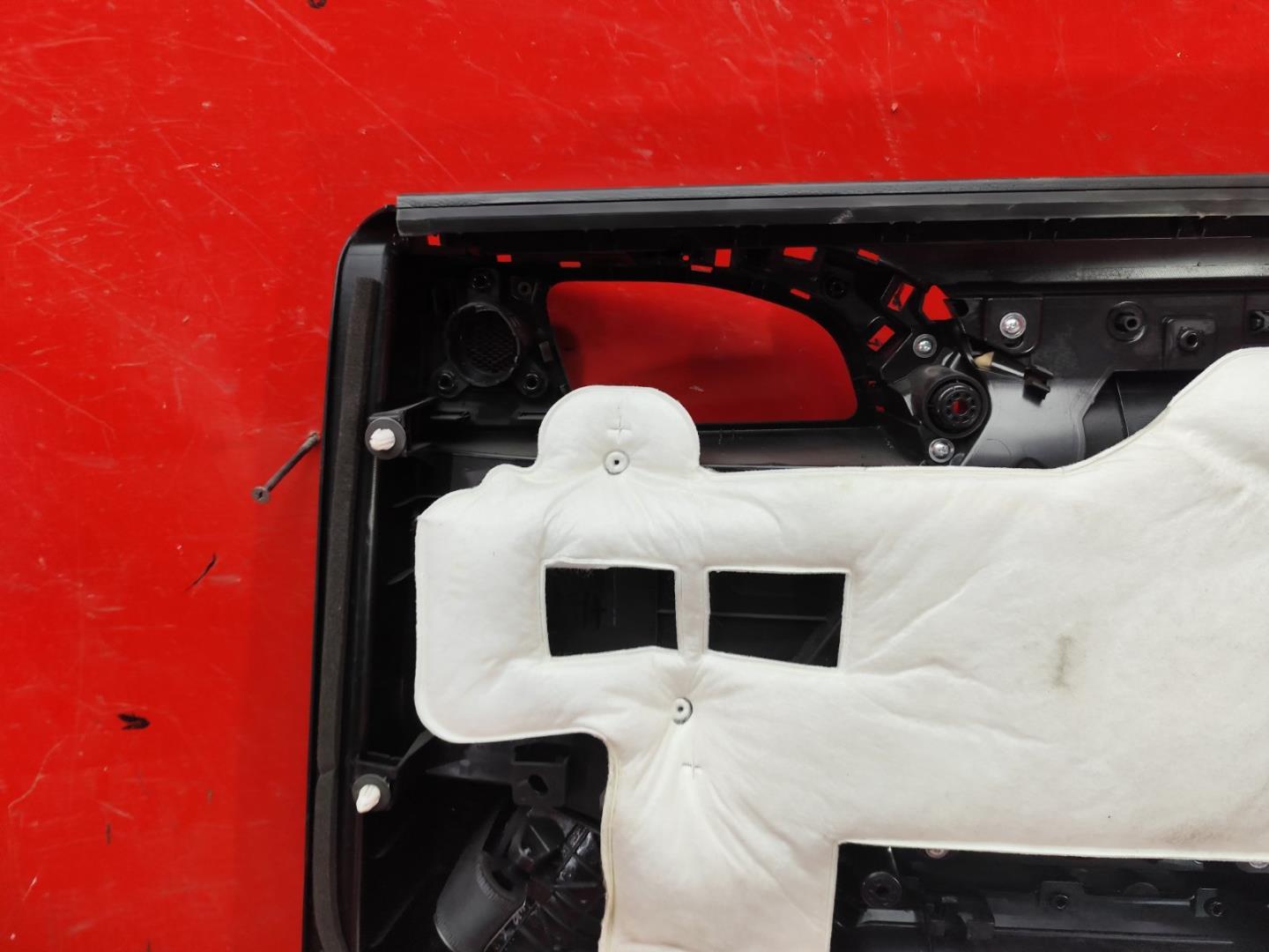 Обшивка двери