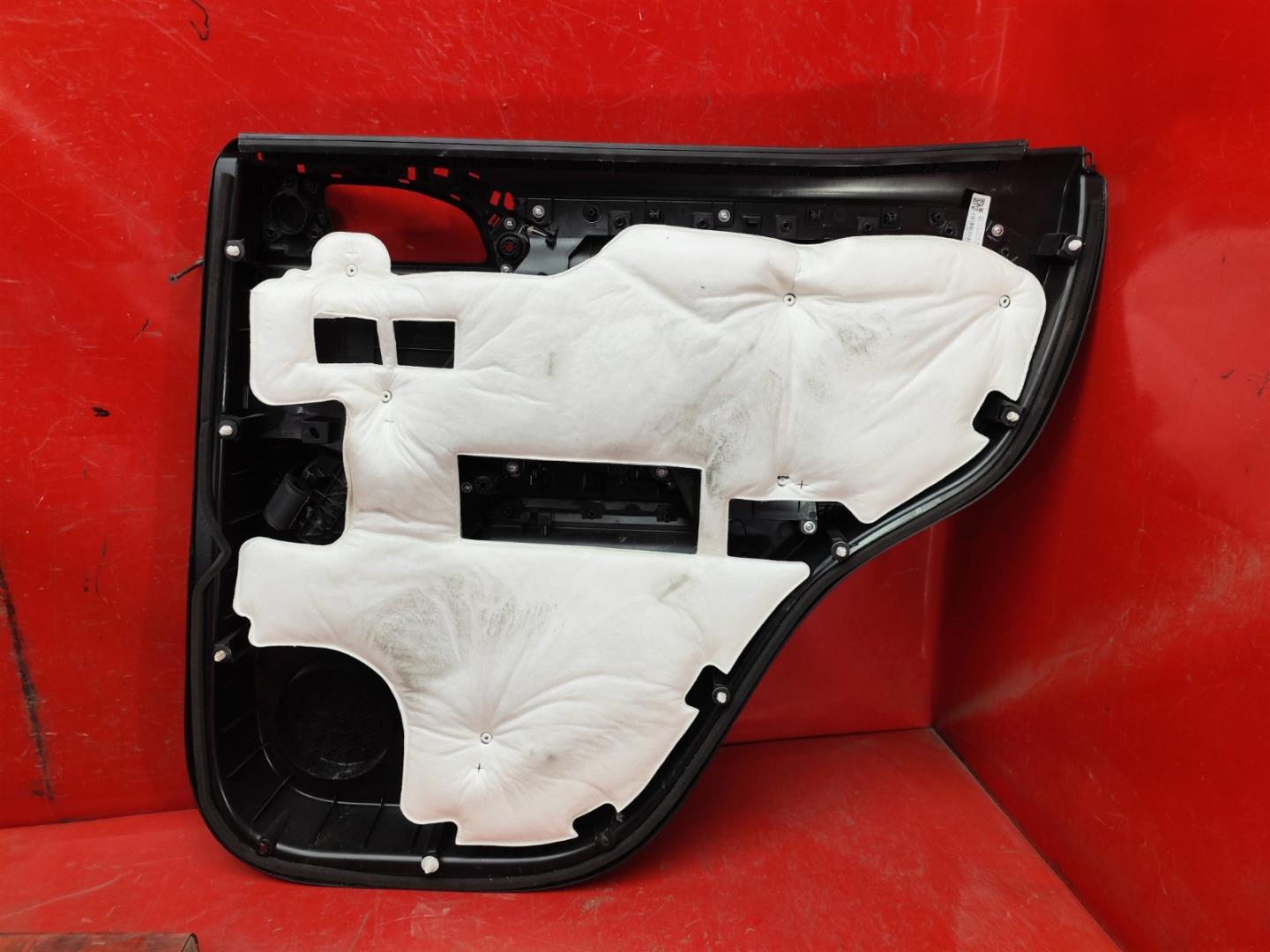 Обшивка двери