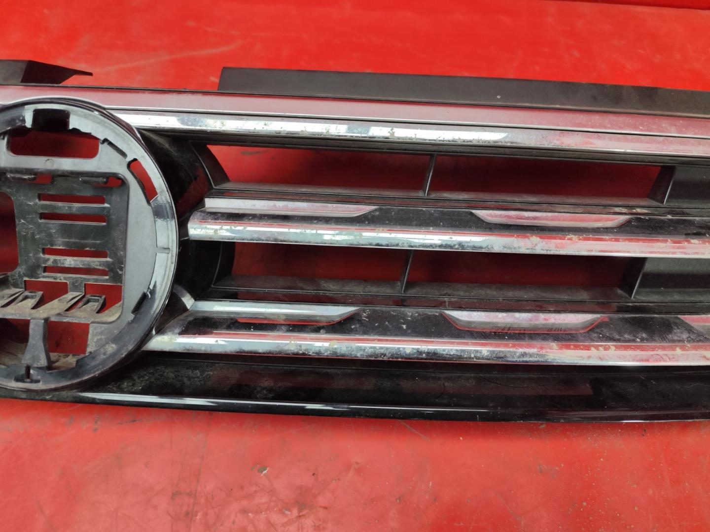 Решетка радиатора