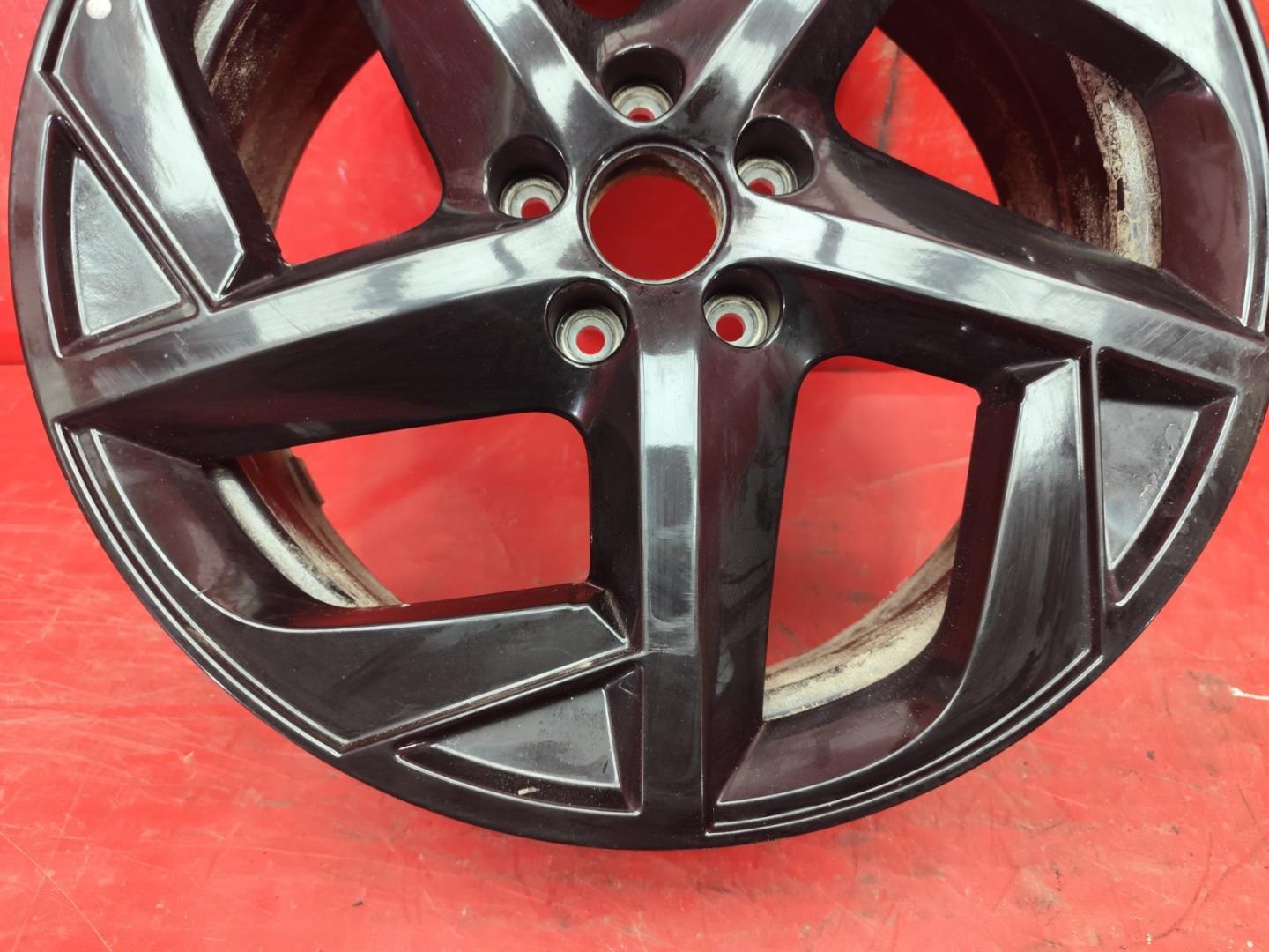 Диск колесный литой легкий сплав