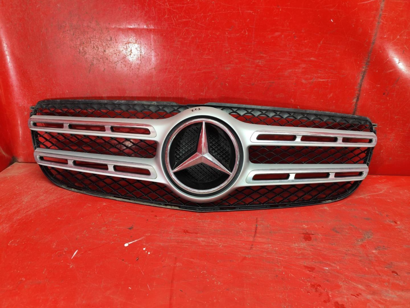 Решетка радиатора