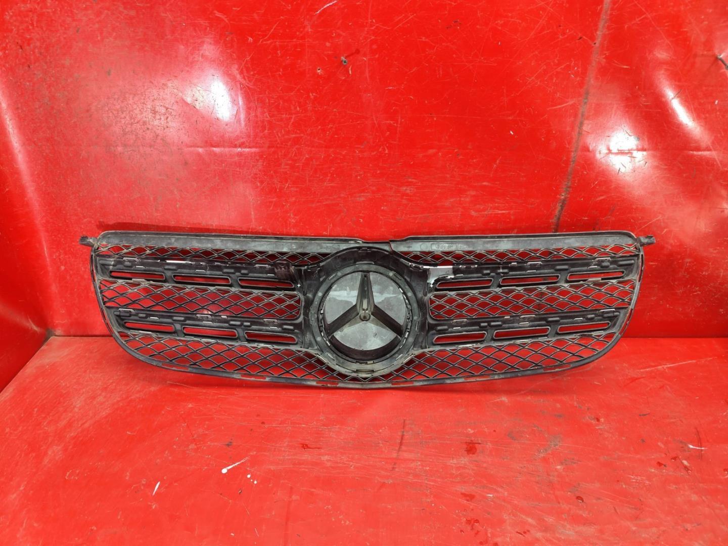 Решетка радиатора