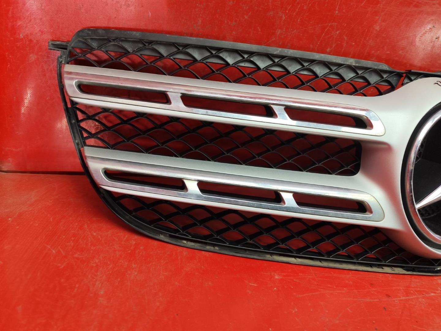 Решетка радиатора