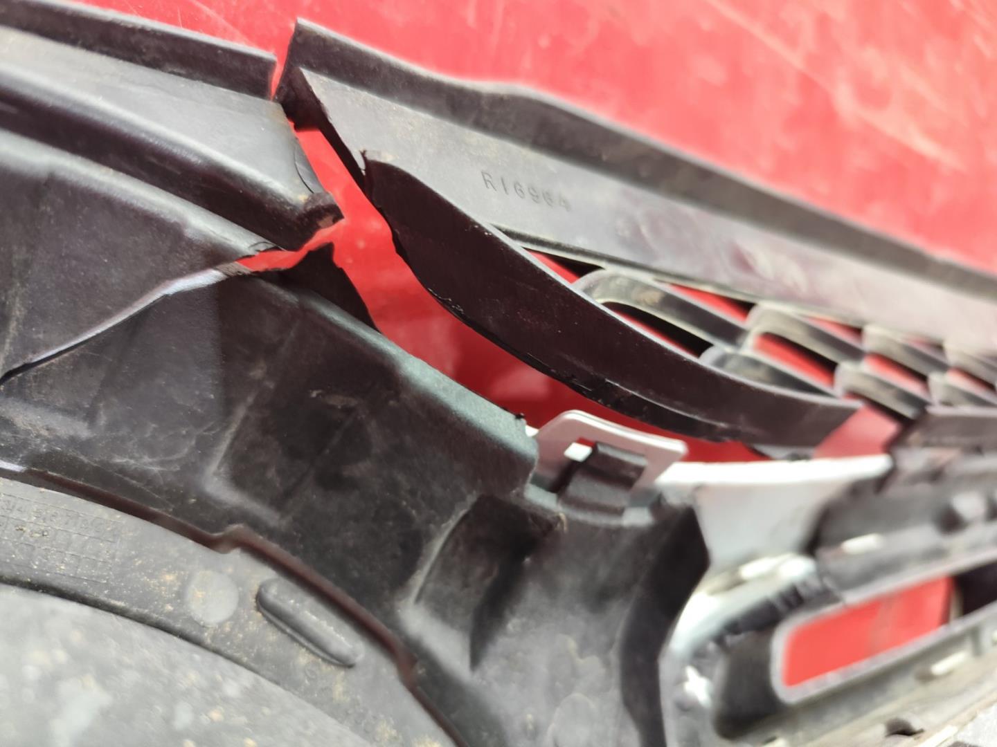 Решетка радиатора