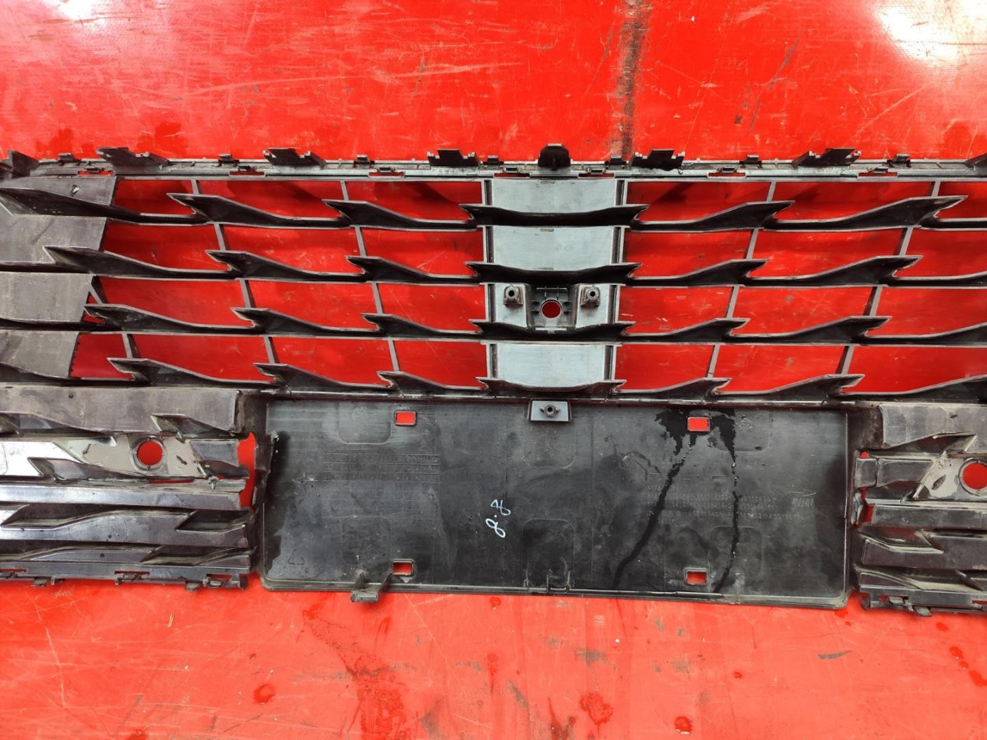 Решетка радиатора