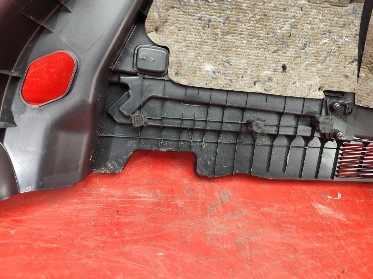 Обшивка багажника