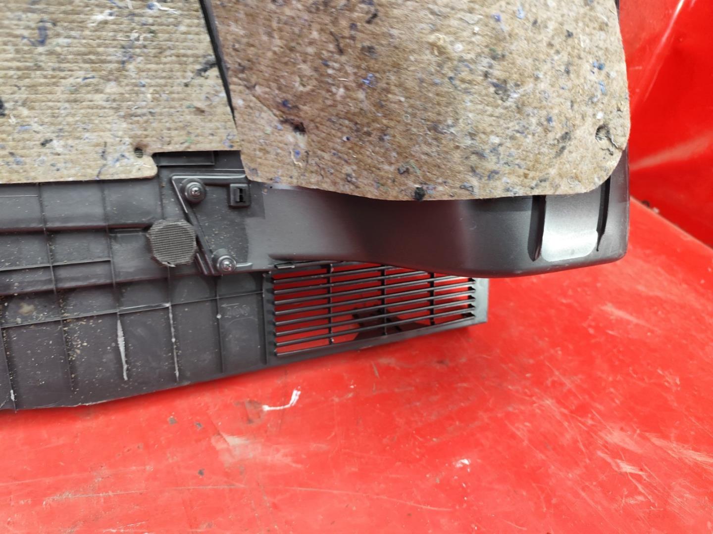 Обшивка багажника