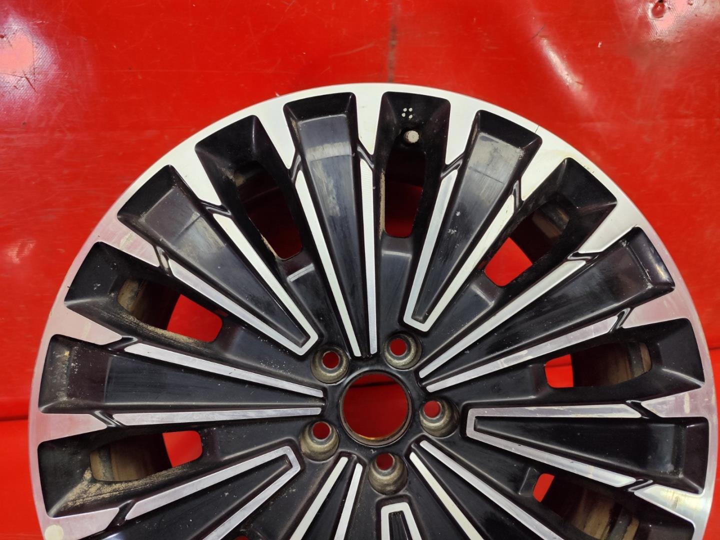 Диск колесный литой легкий сплав