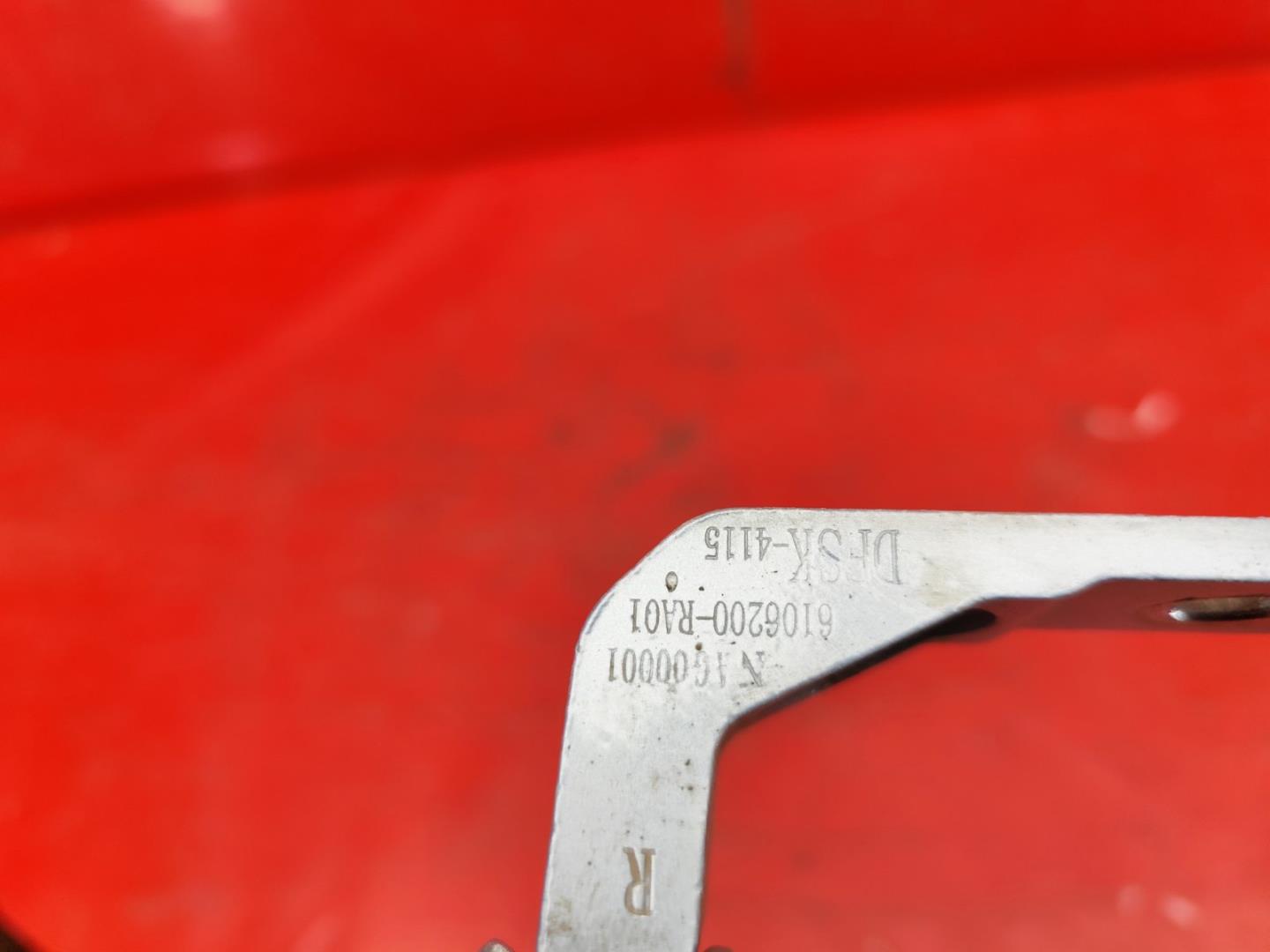 Петля двери