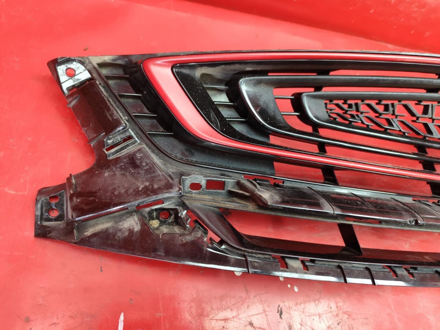 Решетка радиатора