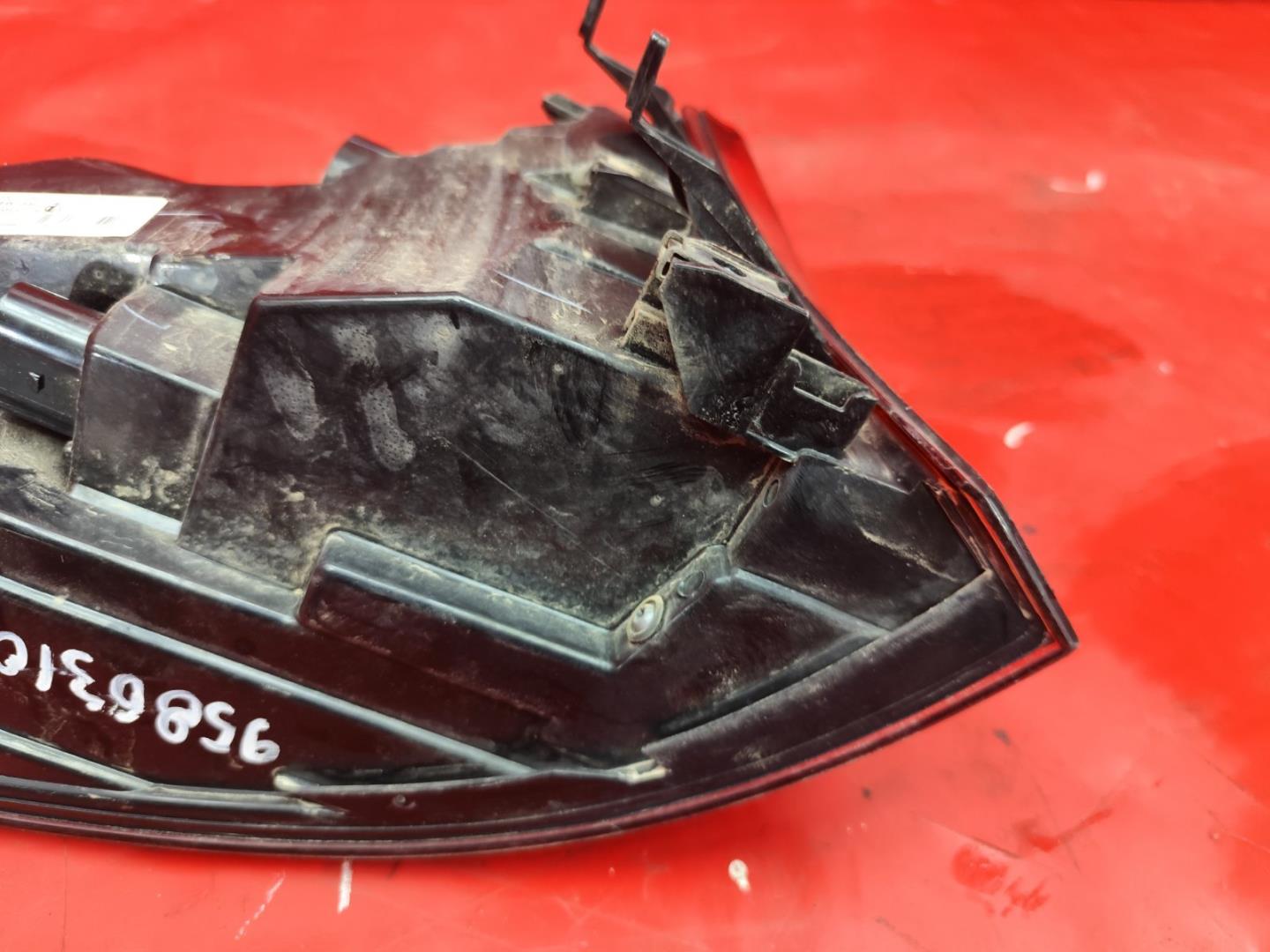 Фонарь задний