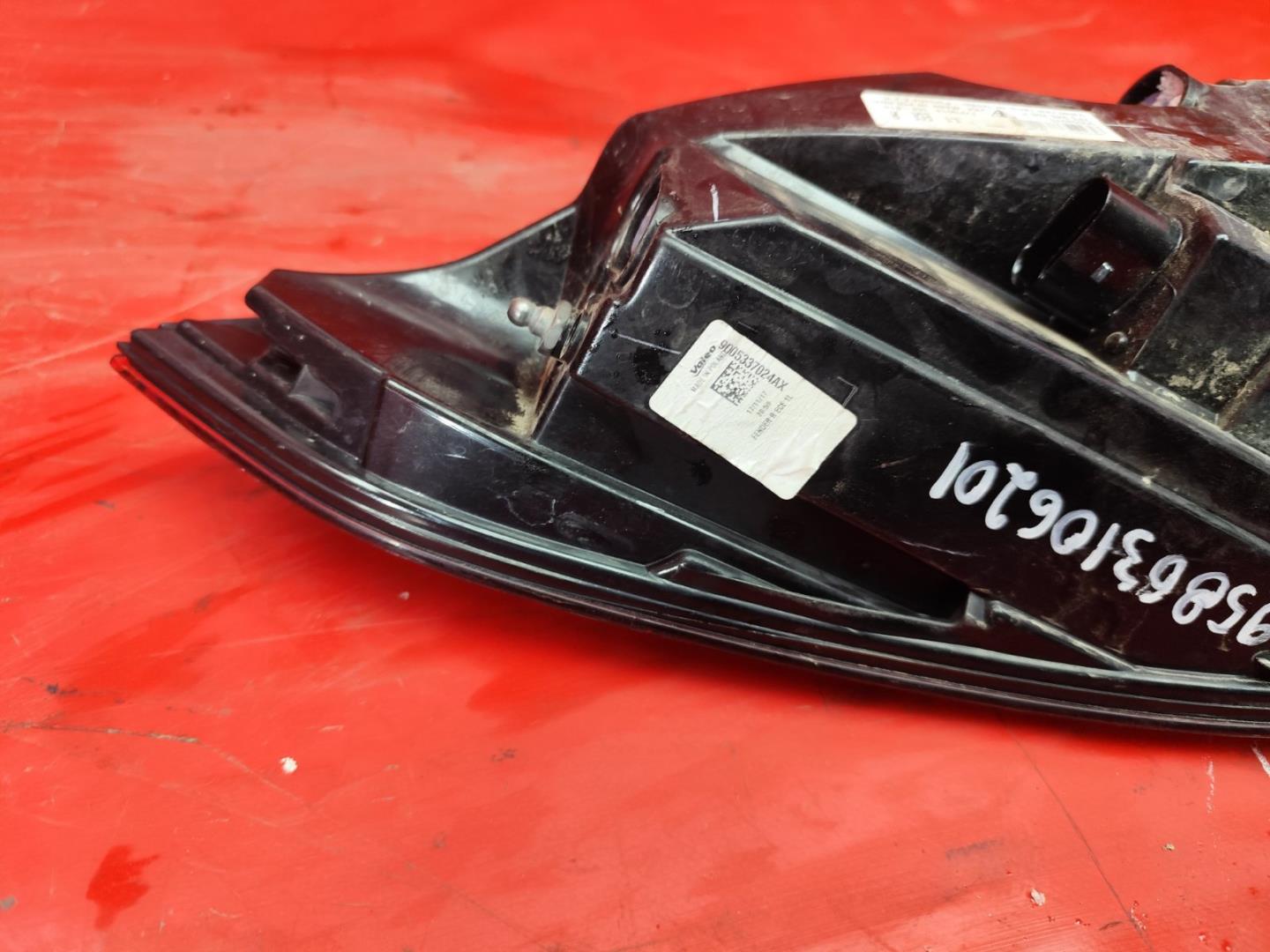 Фонарь задний