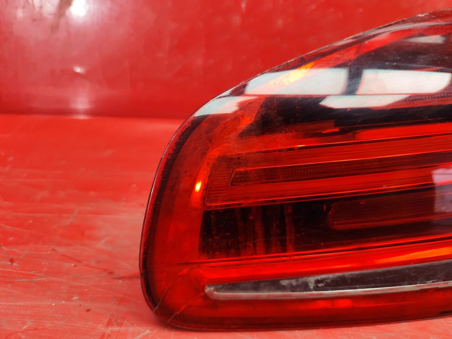 Фонарь задний